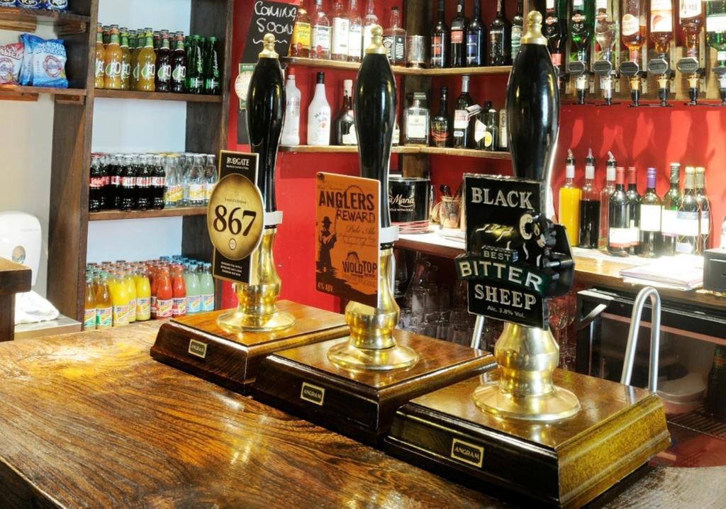 Moors Inn Appleton le Moors Экстерьер фото