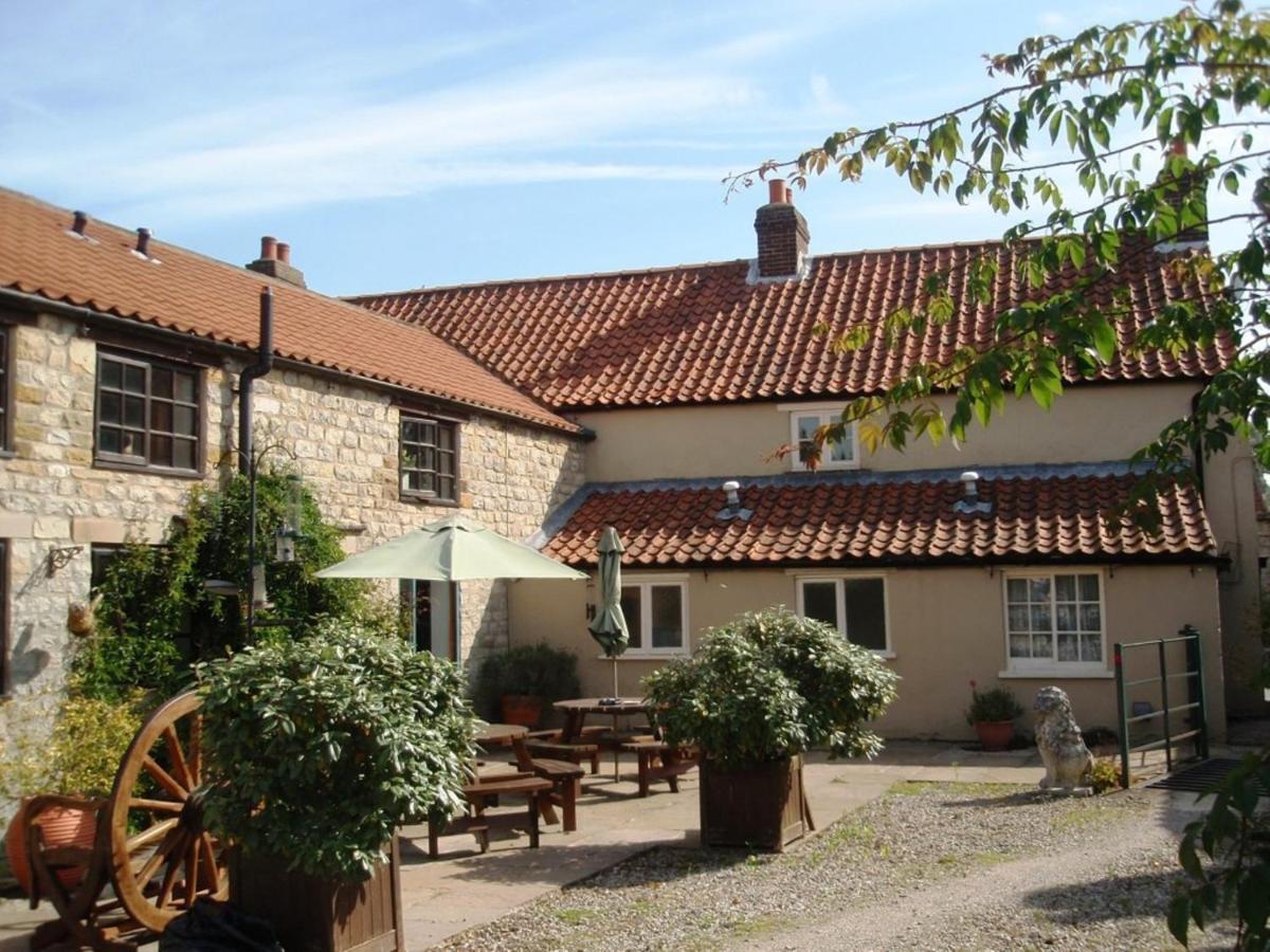 Moors Inn Appleton le Moors Экстерьер фото
